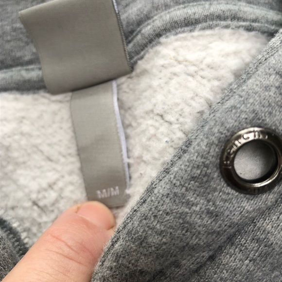 Bench Gray Fleece-Lined Sweatshirt/ hoodie size medium- gently used - Picture 7 of 10